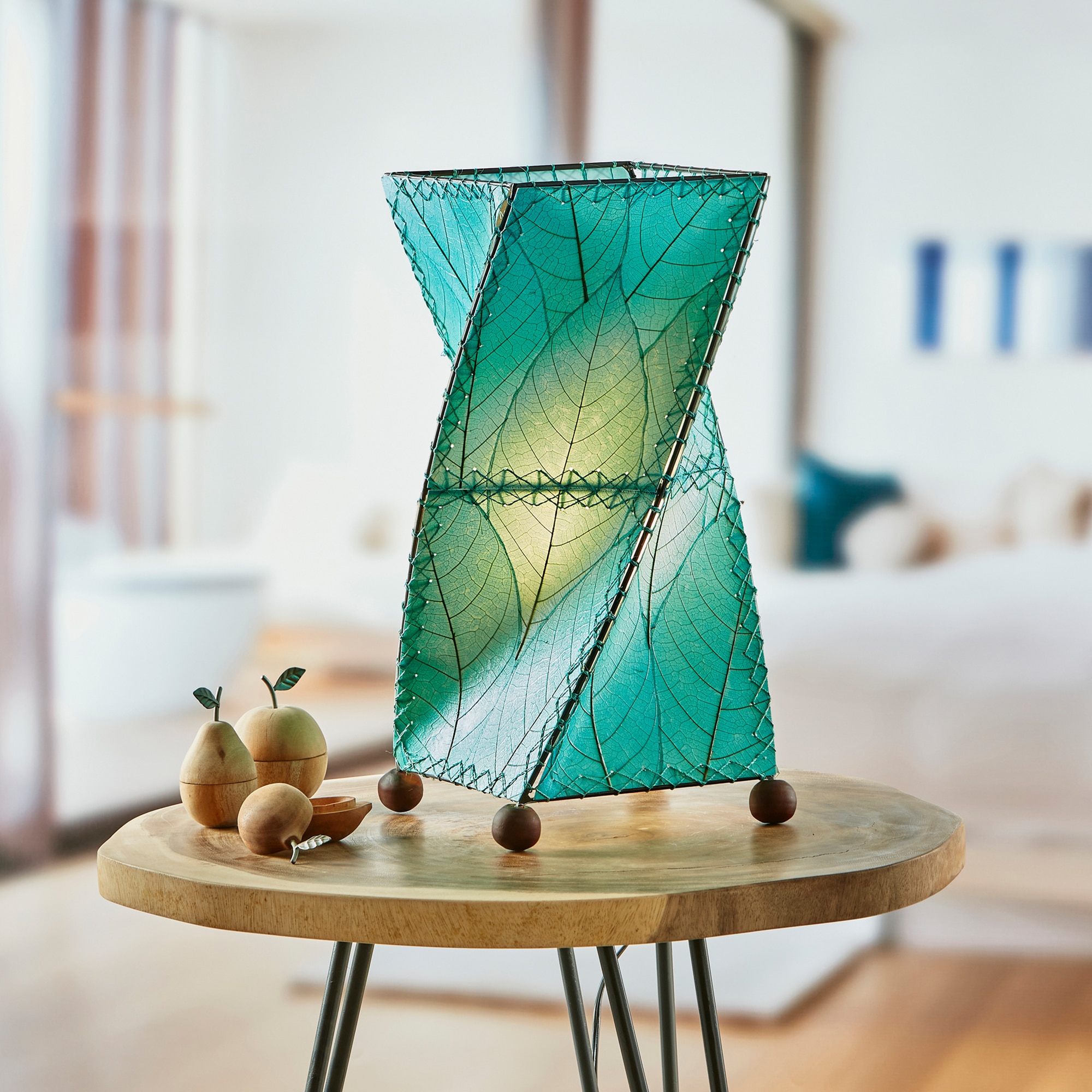 567-t-sb-sq-lifestyle Twist Table Lamp