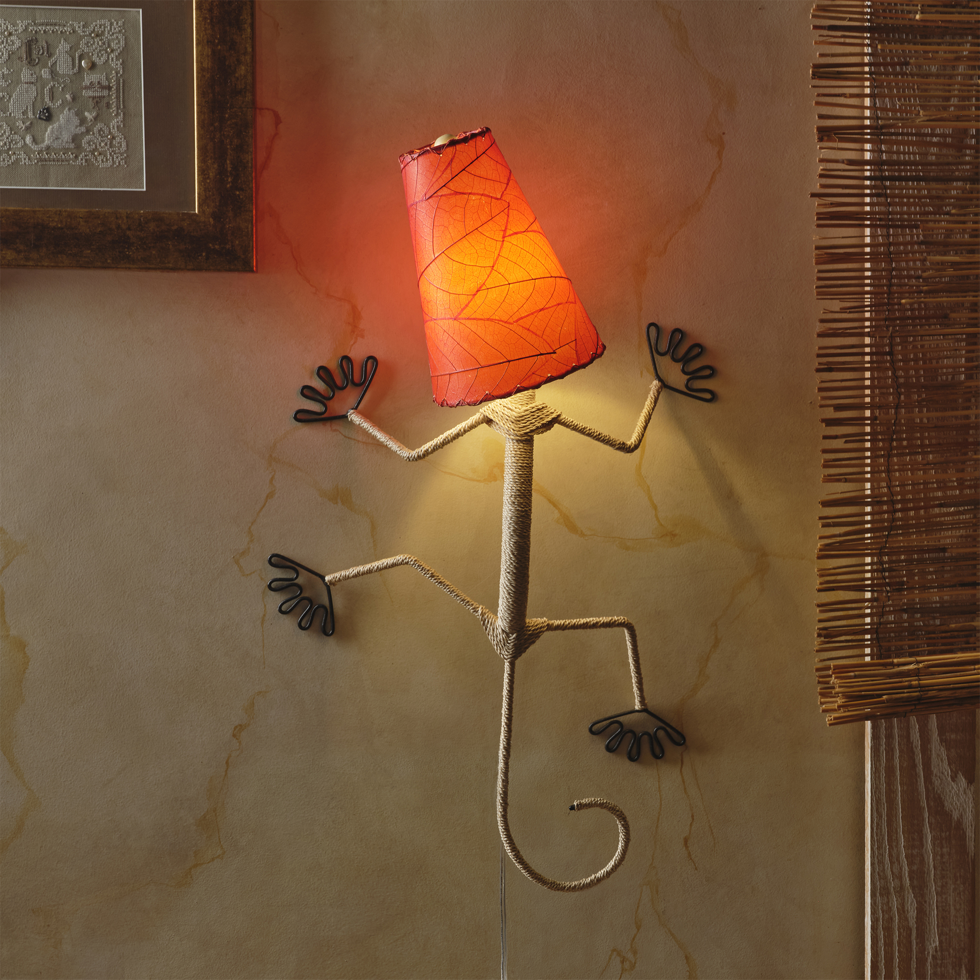 Gecko Wall Lamp Shade Red <br>(Item # 396 rs) - Image 4