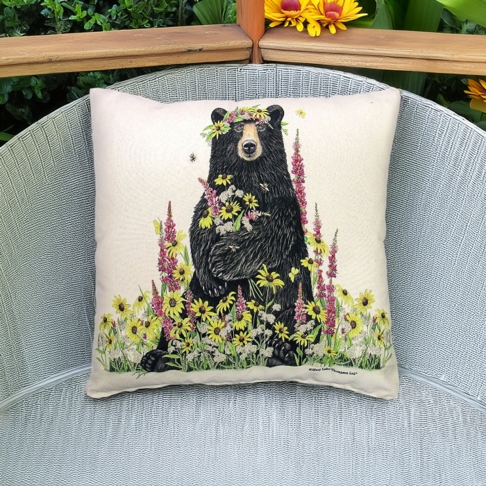 Outdoor Pillow Wildflower & Bear 18x18 <br>(Item # mlt461lcs)