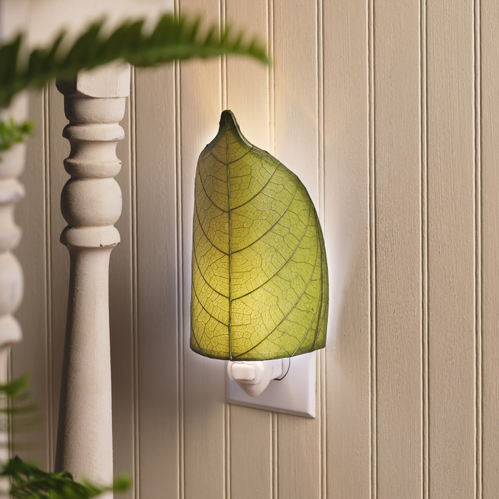 Leaf Nightlight Green <br>(Item # 623 g)