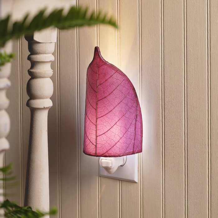 Leaf Nightlight Purple <br>(Item # 623 p)