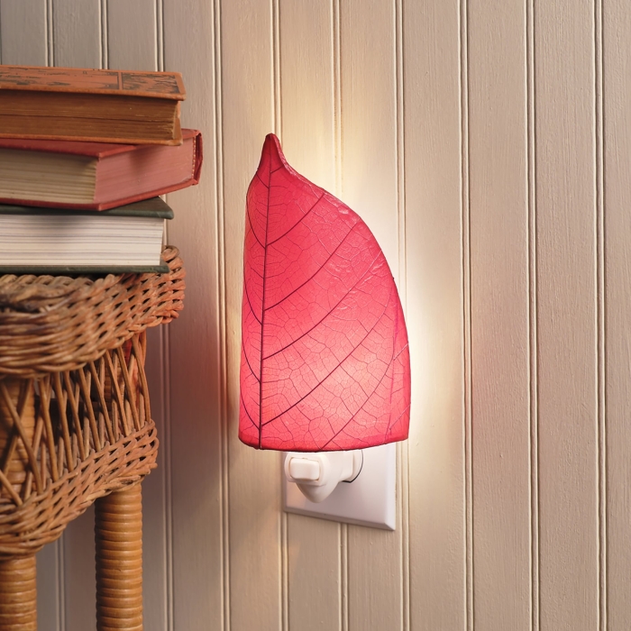 Leaf Nightlight Red <br>(Item # 623 r)