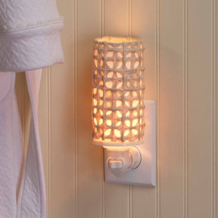 Paper Nightlight Mesh Natural <br>(Item # 625 c)