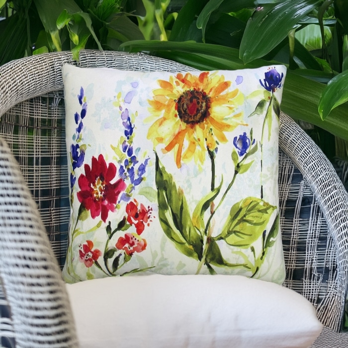 Outdoor Pillow Sunflower Field 18X18 <br>(Item # sw107lcs)
