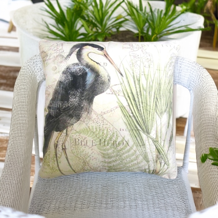 Outdoor Pillow Great Heron 1 18x18 <br>(Item # sw603lcs)