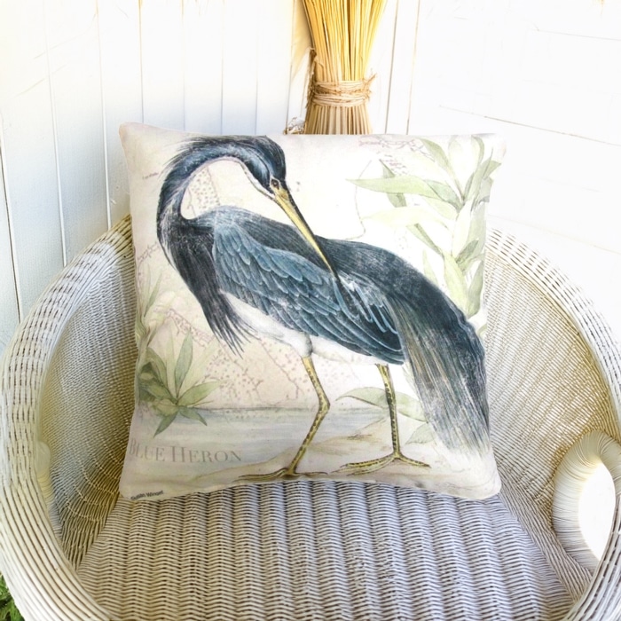 Outdoor Pillow Great Heron 2 18x18 <br>(Item # sw604lcs)